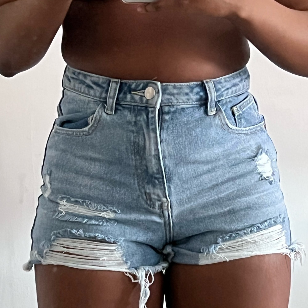 Pretty little thing Jean shorts